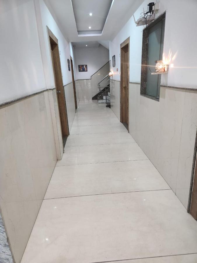 Hotel Ambe Inn By Ambience Delhi Igi Airport Nova Deli Exterior foto
