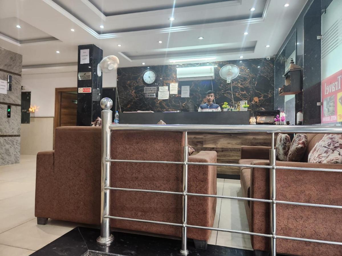 Hotel Ambe Inn By Ambience Delhi Igi Airport Nova Deli Exterior foto